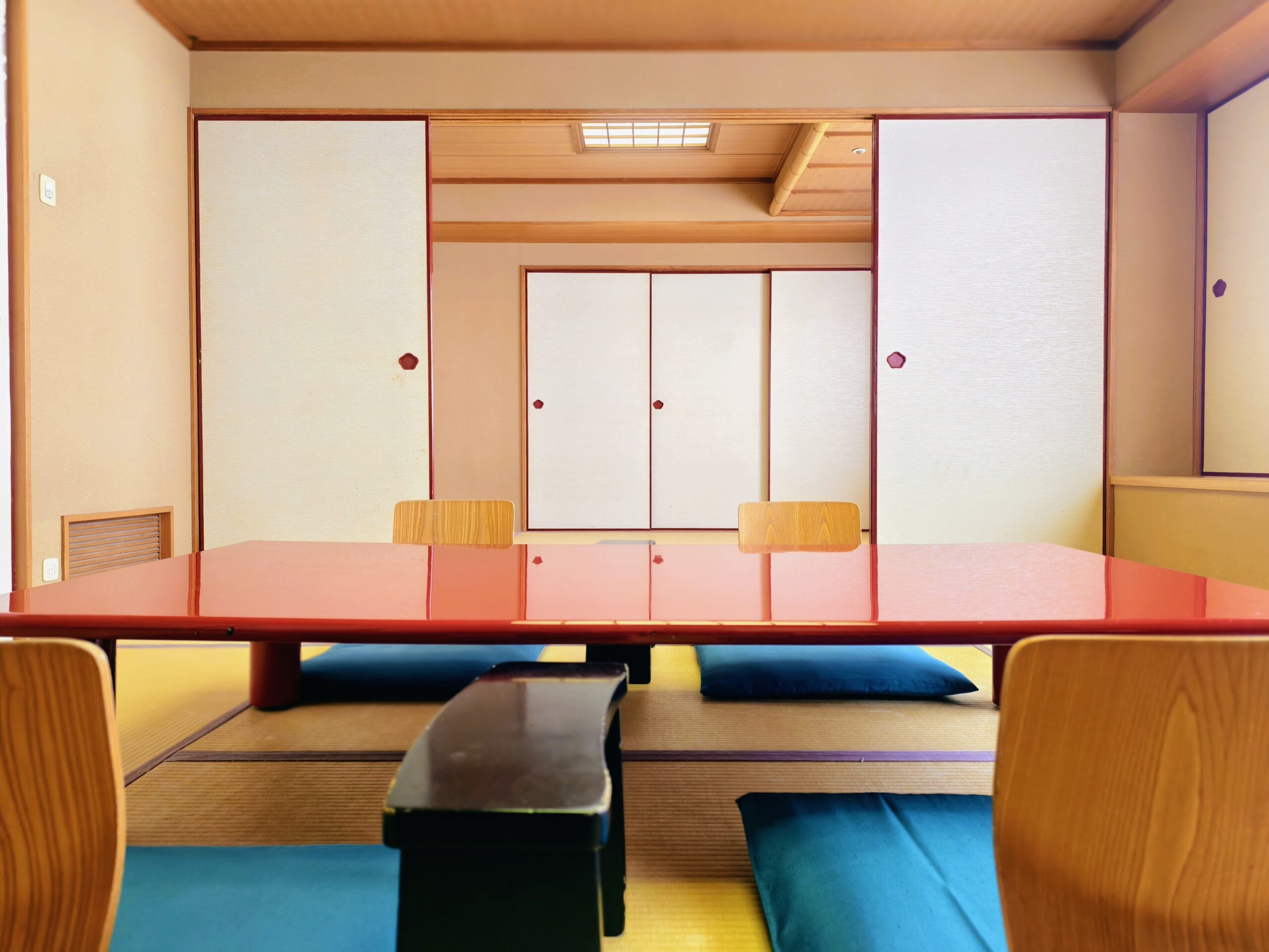 room_carousel1-scaled.jpg
